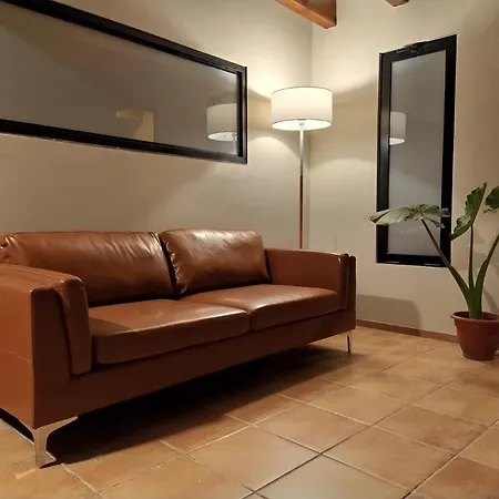 Apartaments Falset * Falset